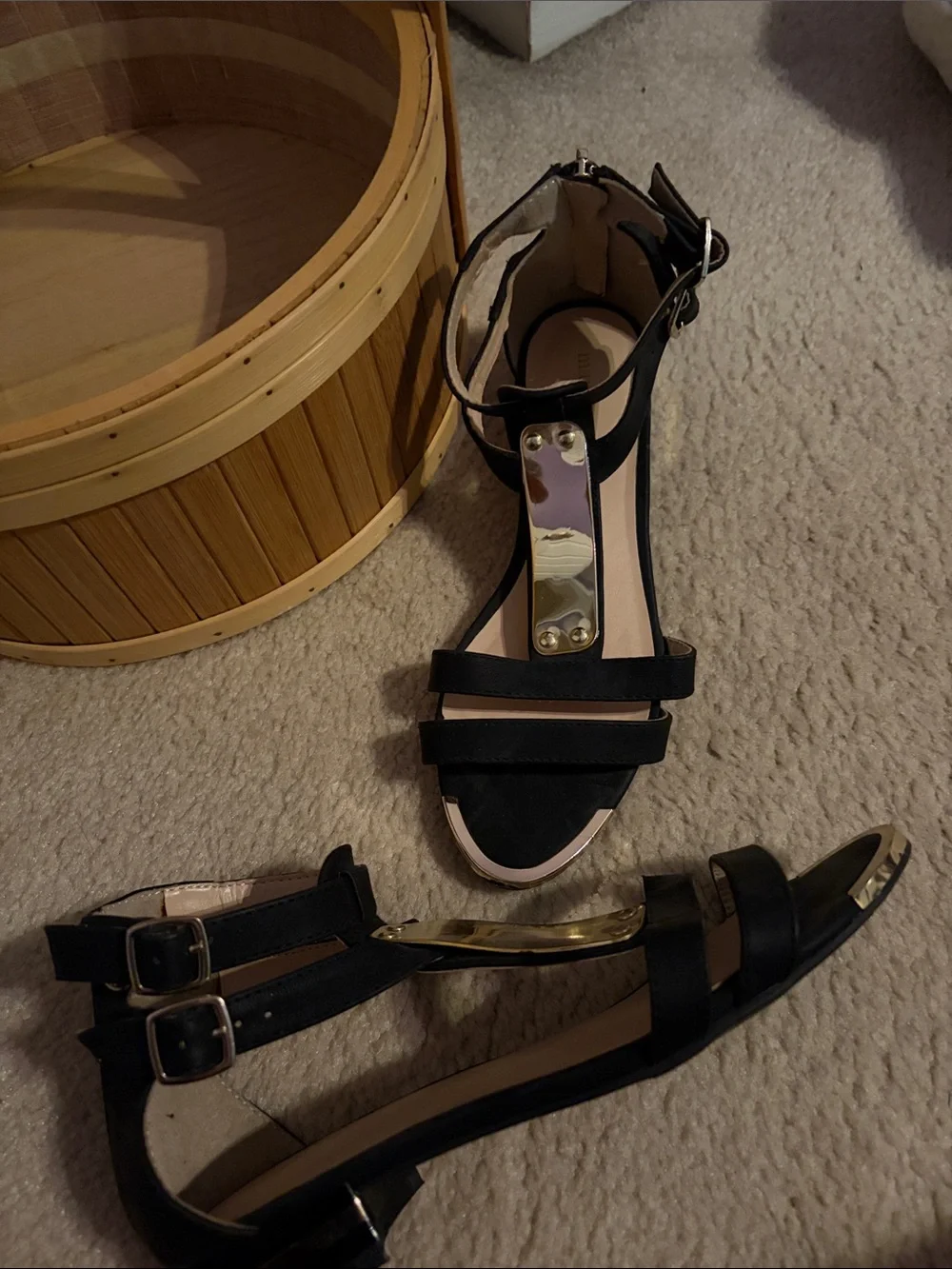 EUC Women's Black Strappy Open-Toe Heels with Gold Accent
